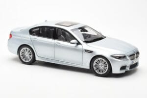 BMW M5 F10 Silverstone Stříbrný Paragon 1:18 80432186353 Kov – obrázek 6 z 8