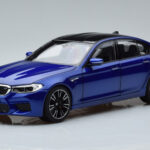 BMW M5 F90 Marina Bay Modrý Norev 1:18