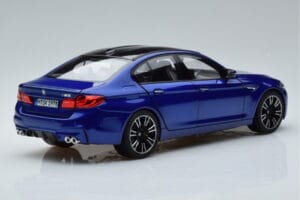 BMW M5 F90 Marina Bay Modrý Norev 1:18 80432454783 Kov – obrázek 3 z 7