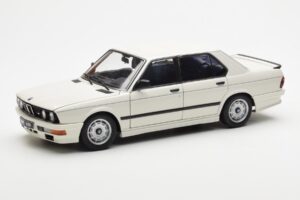 BMW M535i E28 Alpine Bílý AUTOart 1:18