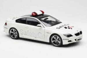 BMW M6 E63 MotoGP Safety Car 2006 Kyosho 1:18 08707GPB Kov – obrázek 6 z 8