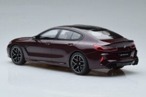 BMW M8 F93 Competition Gran Coupe Ametrin Metalíza GT Spirit 1:18 GT285 Pryskyřice – obrázek 4 z 6