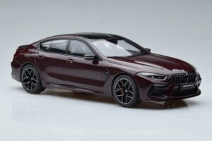 BMW M8 F93 Competition Gran Coupe Ametrin Metalíza GT Spirit 1:18 GT285 Pryskyřice – obrázek 5 z 6