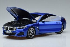 BMW M850i G15 Modrý Metalíza Norev 1:18 183286 Kov – obrázek 2 z 7