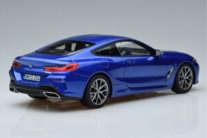 BMW M850i G15 Modrý Metalíza Norev 1:18 183286 Kov – obrázek 3 z 7