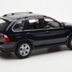 BMW X5 4.4i E53 Tmavě Modrý Kyosho 1:18 - image 3 of 8