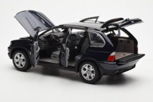 BMW X5 4.4i E53 Tmavě Modrý Kyosho 1:18 08521DB Kov – obrázek 5 z 8