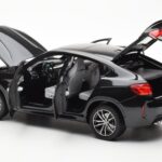 BMW X6 M F86 Sapphire Černý Metallic Norev 1:18 - image 5 of 8