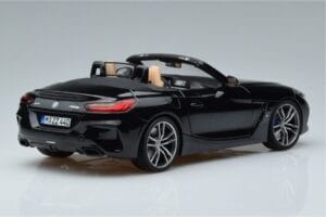 BMW Z4 G29 Černý Metalíza Norev 1:18 183272 Kov – obrázek 3 z 7