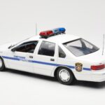 Chevrolet Caprice Cheyenne Policie UT Models 1:18 - image 5 of 6