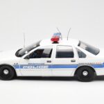 Chevrolet Caprice Sebring Policie UT Models 1:18 - image 3 of 6
