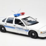 Chevrolet Caprice Sebring Policie UT Models 1:18 - image 4 of 6