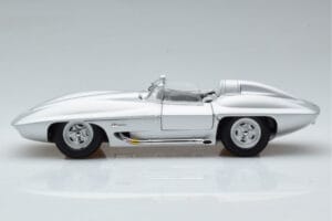 Chevrolet Corvette C1 Stingray Concept AUTOart 1:18 71000 Kov – obrázek 5 z 8