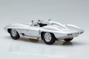 Chevrolet Corvette C1 Stingray Concept AUTOart 1:18 71000 Kov – obrázek 7 z 8