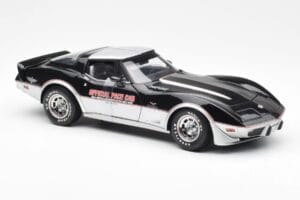 Chevrolet Corvette C3 Pace Car Indianapolis 500 1978 UT Models 1:18 21070 Kov – obrázek 4 z 6