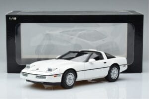Chevrolet Corvette C4 Bílý AUTOart 1:18 71243 Kov – obrázek 8 z 8