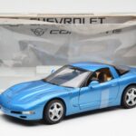 Chevrolet Corvette C5 Modrý Metalíza UT Models 1:18 - image 6 of 6