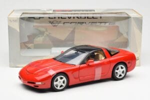 Chevrolet Corvette C5 Hardtop Červený UT Models 1:18 21041 Kov – obrázek 6 z 6