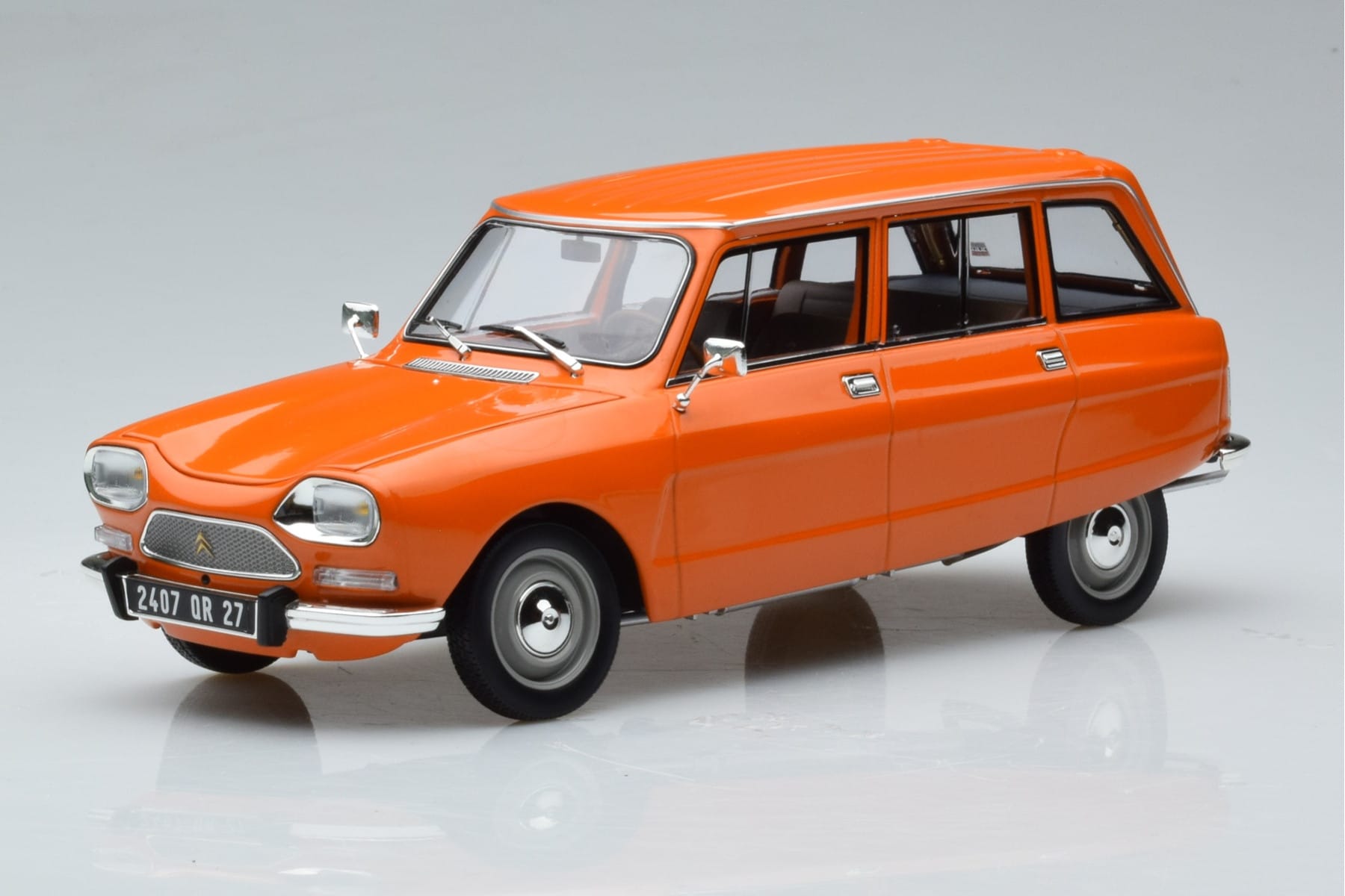 Citroen Ami 8 Break Tenere Oranžová Norev 1:18 181674 Kov