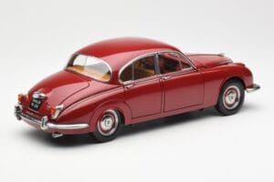 Daimler 250 V8 Červený Paragon 1:18 PA-98312 Kov – obrázek 3 z 8