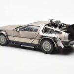 DeLorean DMC-12 Time Machine Back to the Future Stříbrný Sun Star 1:18 - image 4 of 8