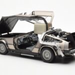 DeLorean DMC-12 Time Machine Back to the Future Stříbrný Sun Star 1:18 - image 7 of 8