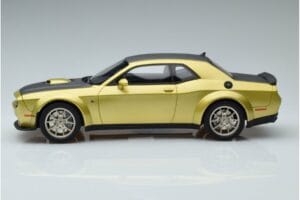 Dodge Challenger R/T Scat Pack Widebody 50. Výročí GT Spirit 1:18 GT411 Pryskyřice – obrázek 3 z 6