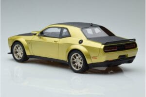 Dodge Challenger R/T Scat Pack Widebody 50. Výročí GT Spirit 1:18 GT411 Pryskyřice – obrázek 5 z 6