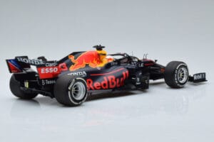Red Bull Racing RB16B #33 M. Verstappen Abu Dhabi GP F1 World Champion 2021 Minichamps 1:18 110212333 Kov – obrázek 2 z 6