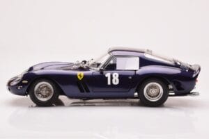 Ferrari 250 GTO Monterey Historic Races Laguna Seca 2004 CMC 1:18 M-255 Kov – obrázek 3 z 7