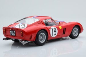 Ferrari 250 GTO #19 24 Hours of Le Mans 1962 Kyosho 1:18 08438A Kov – obrázek 3 z 10