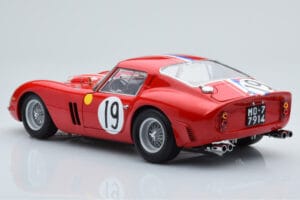 Ferrari 250 GTO #19 24 Hours of Le Mans 1962 Kyosho 1:18 08438A Kov – obrázek 7 z 10