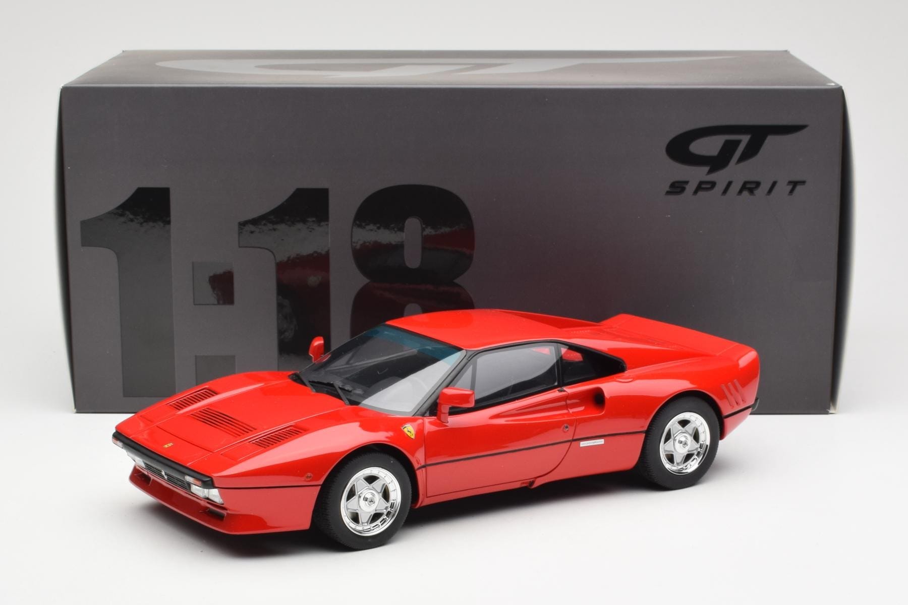 Ferrari 288 GTO Červený GT Spirit 1:18 GT288 Pryskyřice – obrázek 6 z 6