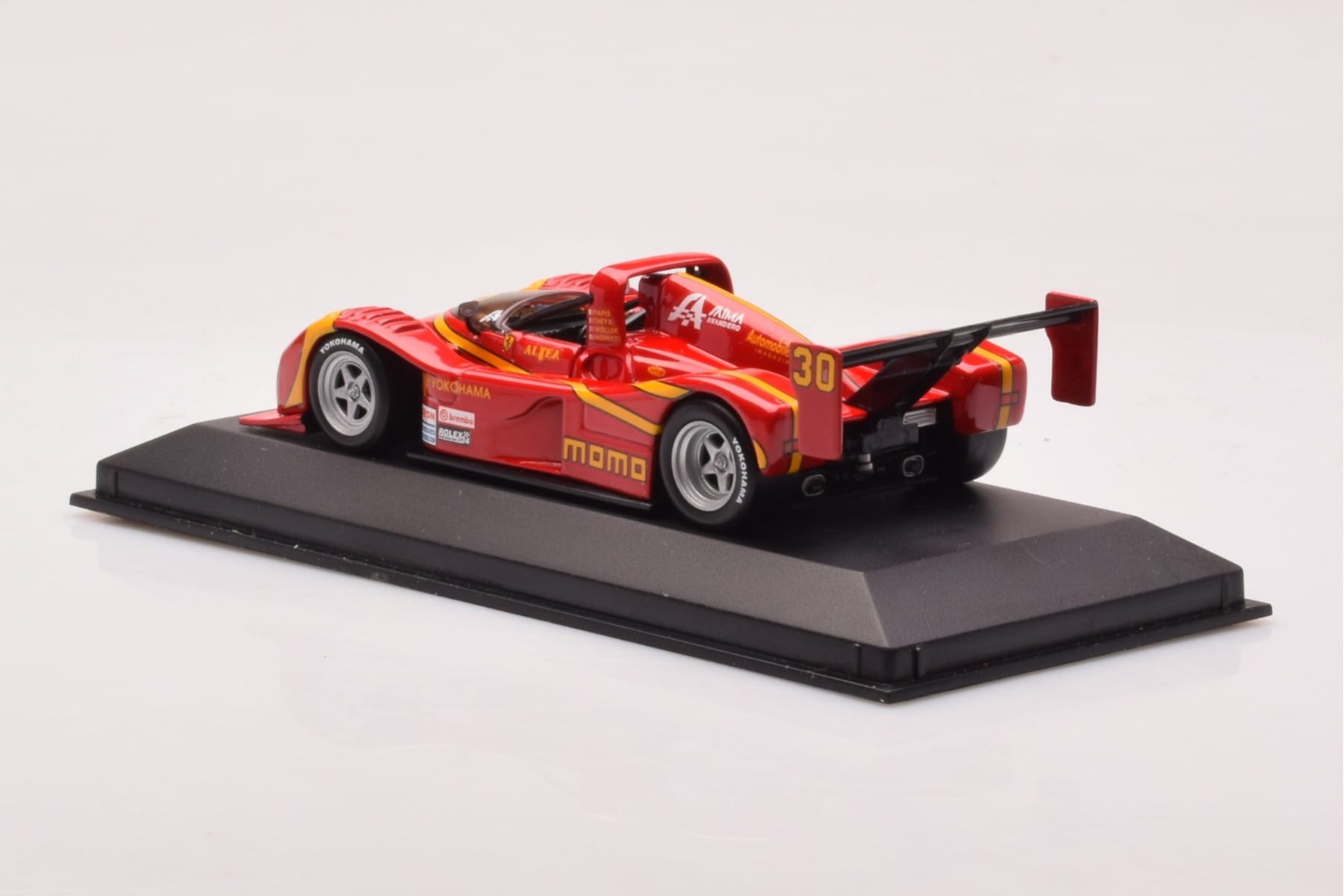 Ferrari 333 SP #30 MOMO M. Papis / D. Theys / B. Wollek Daytona 24 Hours 2nd Place 1996 Minichamps 1:43 430967430 Kov – obrázek 3 z 4