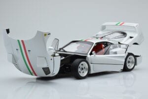 Ferrari F40 Perleťová Bílá Italy Kyosho 1:18 08416PWT-G Kov – obrázek 2 z 8