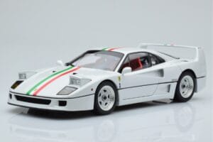 Ferrari F40 Perleťová Bílá Italy Kyosho 1:18 08416PWT-G