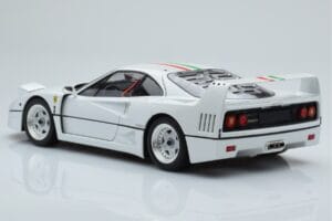 Ferrari F40 Perleťová Bílá Italy Kyosho 1:18 08416PWT-G Kov – obrázek 7 z 8