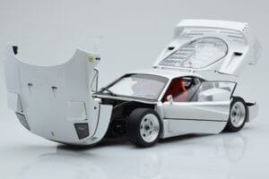 Ferrari F40 Perleťová Bílá Kyosho 1:18 08416PW-G Kov – obrázek 2 z 8