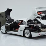 Ferrari F40 Perleťová Bílá Kyosho 1:18 - image 5 of 8