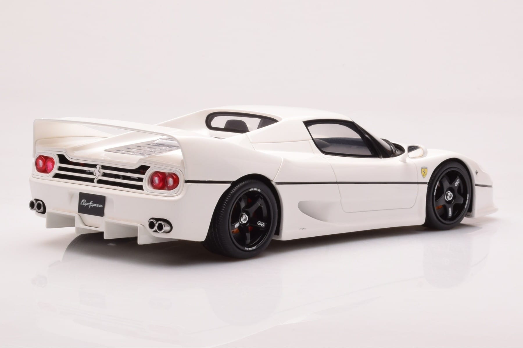 Ferrari F50 LBWK Liberty Walk Bílý GT Spirit 1:18 GT437 Pryskyřice – obrázek 2 z 6