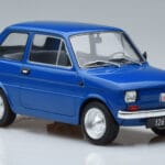 Fiat 126P Modrý MCG 1:18 MCG18324 Kov - image 4 of 6