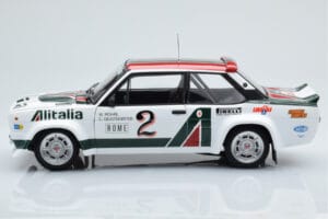 Fiat 131 Abarth Alitalia #2 W. Röhrl / C. Geistdörfer Rally Monte Carlo 1978 Kyosho 1:18 08376G Kov – obrázek 4 z 10