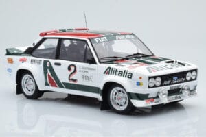 Fiat 131 Abarth Alitalia #2 W. Röhrl / C. Geistdörfer Rally Monte Carlo 1978 Kyosho 1:18 08376G Kov – obrázek 6 z 10