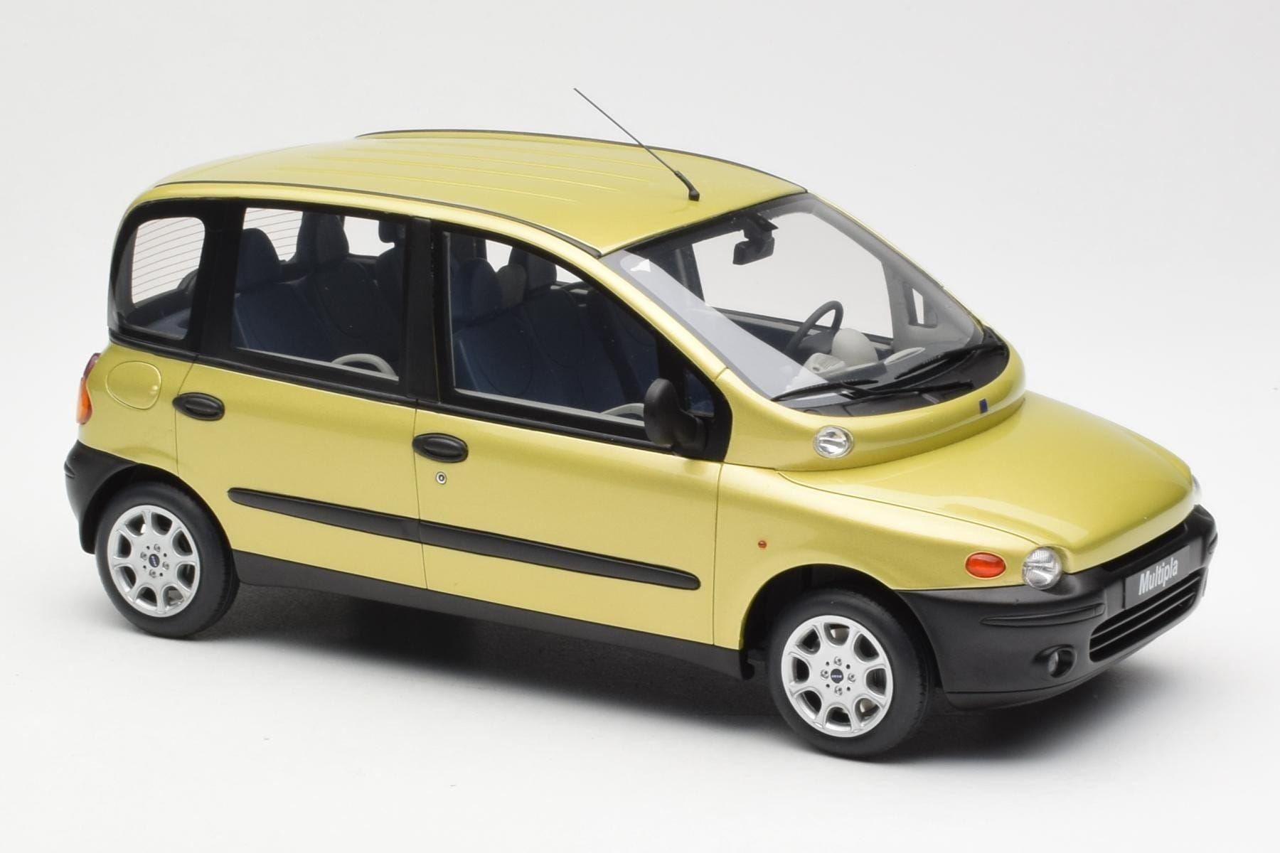 Fiat Multipla Žlutý Otto 1:18 OT1047 Pryskyřice – obrázek 4 z 6