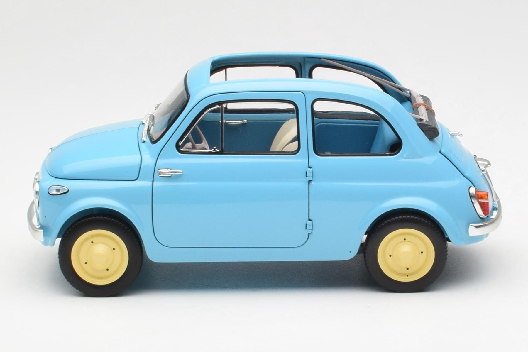 Fiat Nuova 500 Celeste Modrý Kyosho 1:18 08966LB Kov – obrázek 4 z 8