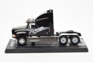 Ford Aeromax Černý IXO 1:43 TR179