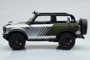 Ford Bronco RTR Iconic Stříbrný GT Spirit 1:18 GT404 Pryskyřice – obrázek 3 z 6