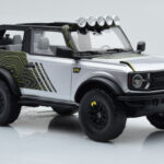 Ford Bronco RTR Iconic Stříbrný GT Spirit 1:18 - image 4 of 6