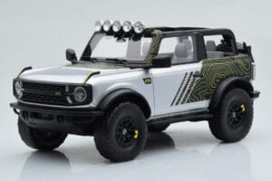 Ford Bronco RTR Iconic Stříbrný GT Spirit 1:18 GT404