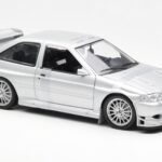 Ford Escort RS Cosworth Silniční Verze Stříbrný UT Models 1:18 - image 6 of 6